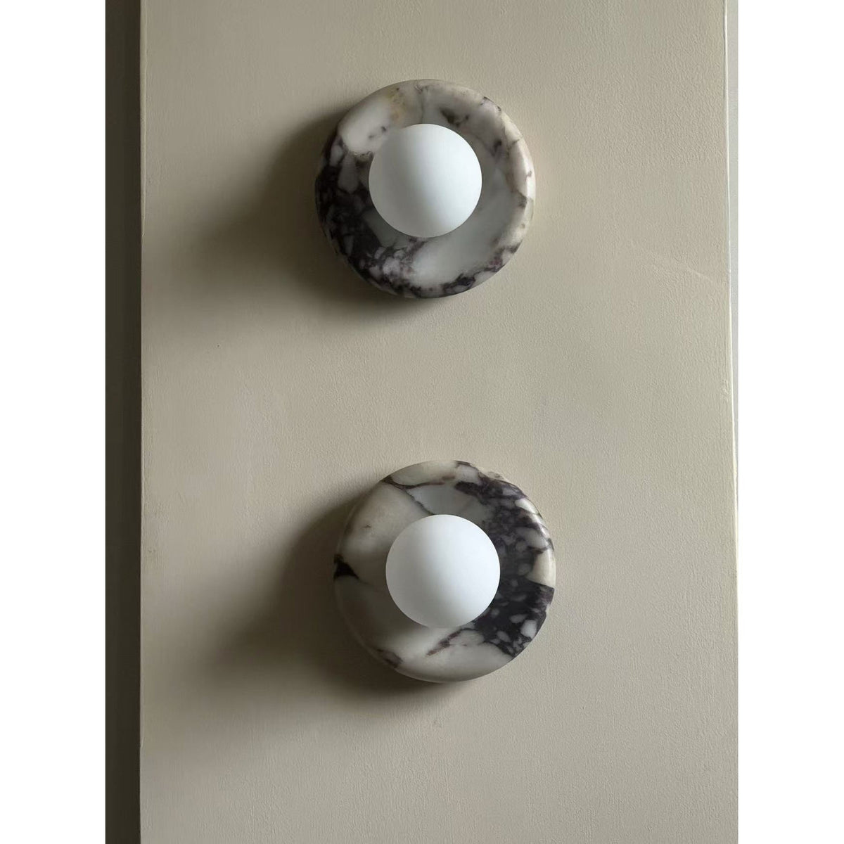 Round Glass Wall Sconce with Curved Marble Backplate for Living Room, Bedroom & Hallway – Hardwired Modern Indoor Light Fixture | Thomler