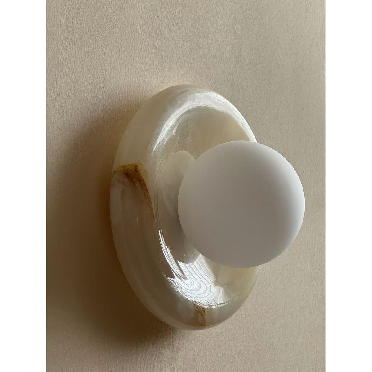 Round Glass Wall Sconce with Curved Marble Backplate for Living Room, Bedroom & Hallway – Hardwired Modern Indoor Light Fixture | Thomler