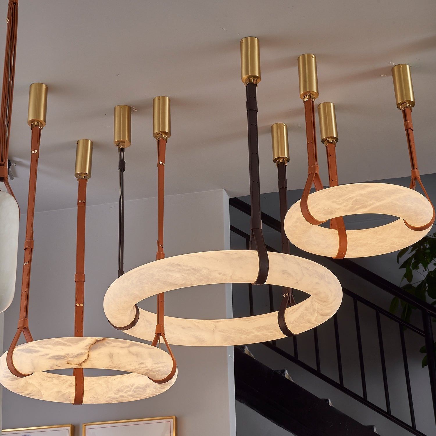 Pendant Light Alabaster Ring LED Ø 120.0 cm Gold Dining Room Halo Hanging Ceiling Lamp Adjustable | Thomler