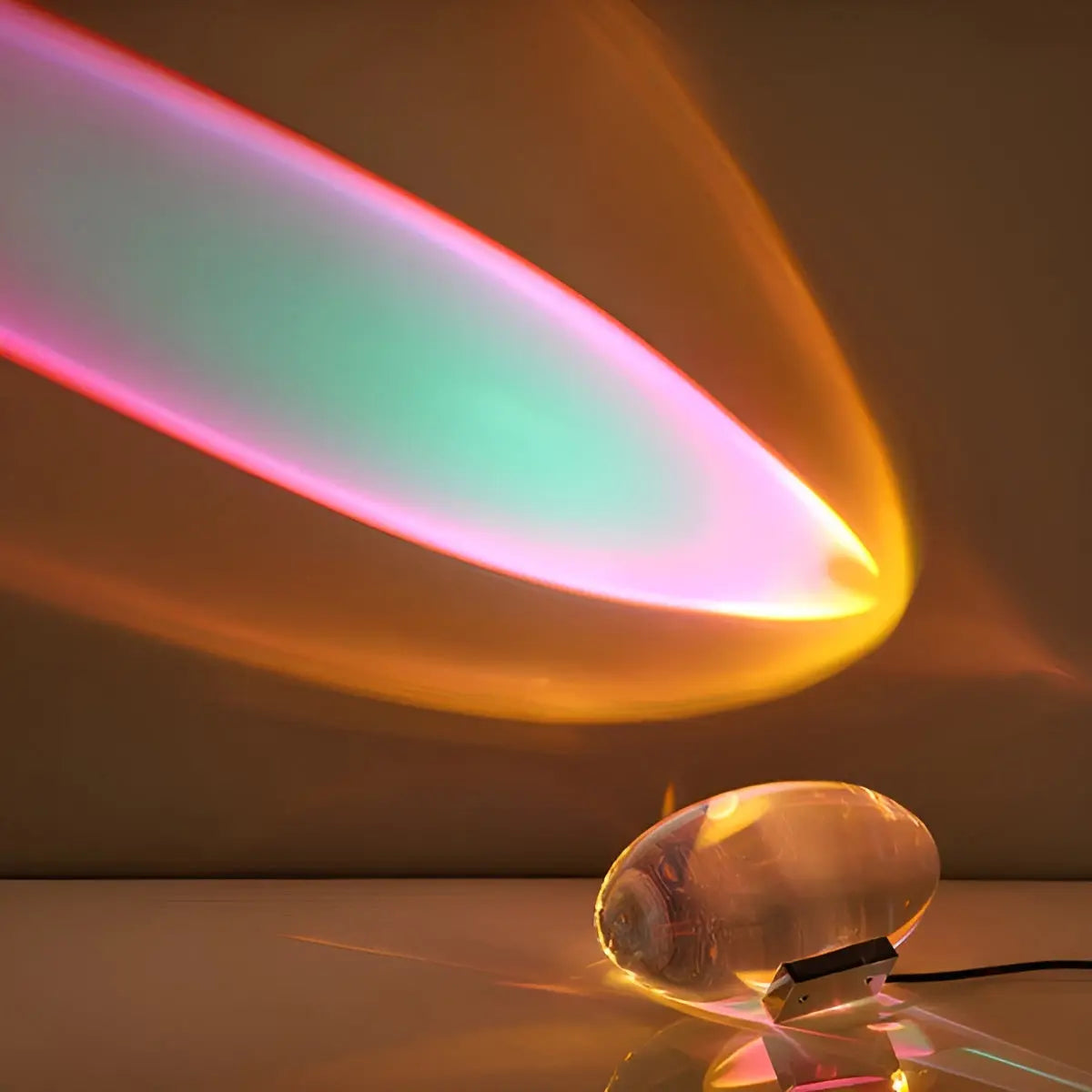 Ovale Kristall-Tischlampe – LED-Stimmungslicht in Warmweiß, Sonnenuntergangsrot & Blau-Violett