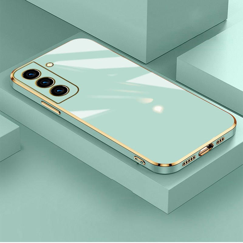 Metallic-Trimmed TPU Phone Case for Samsung Galaxy – Slim Protection with Gold Accents & Scratch-Resistant Microfiber Interior | Thomler