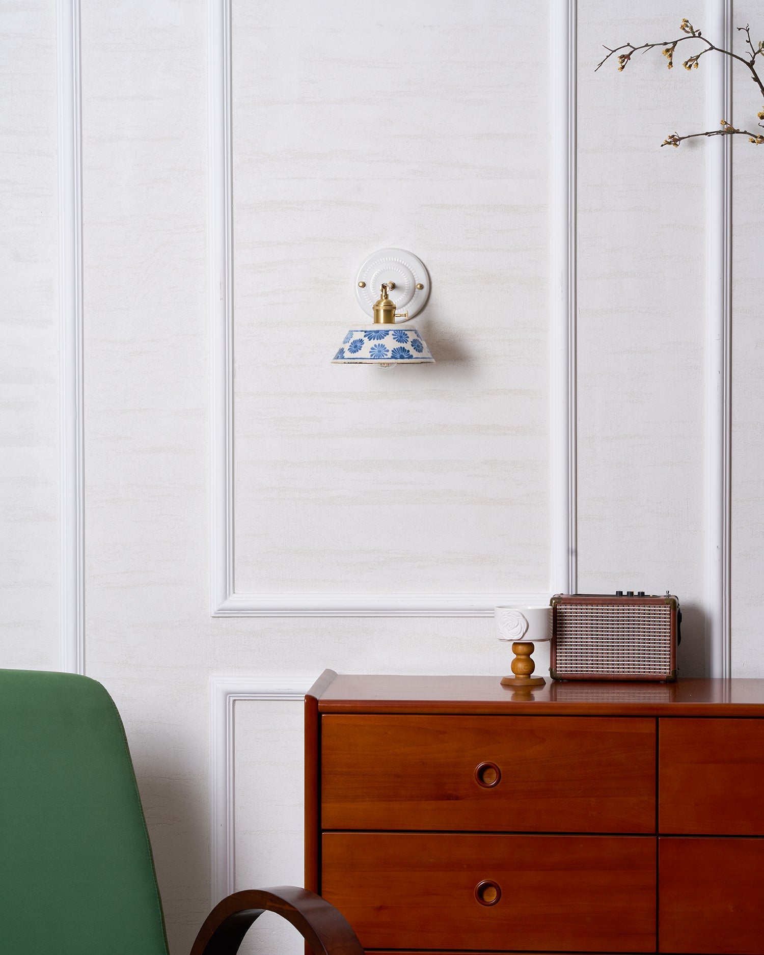 Wall Lamp Ceramic 6.7 in Blue White Brass Accent Bathroom Hallway Reading Light | Thomler