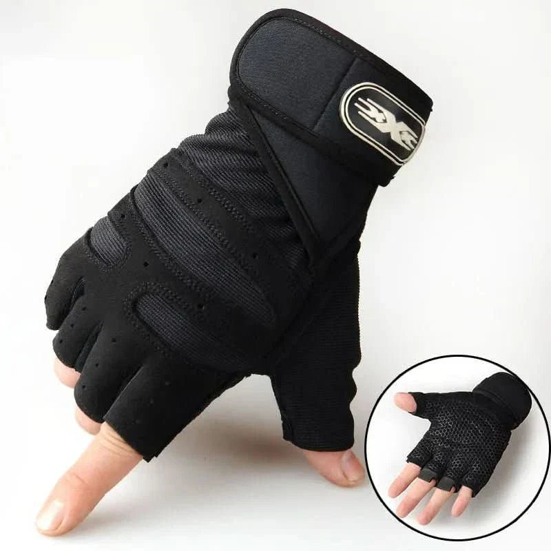 Training Gloves with Wrist Wraps & Shock-Absorbing Foam – Breathable Gym Hand Protection for Weightlifting, Cycling & CrossFit | Thomler