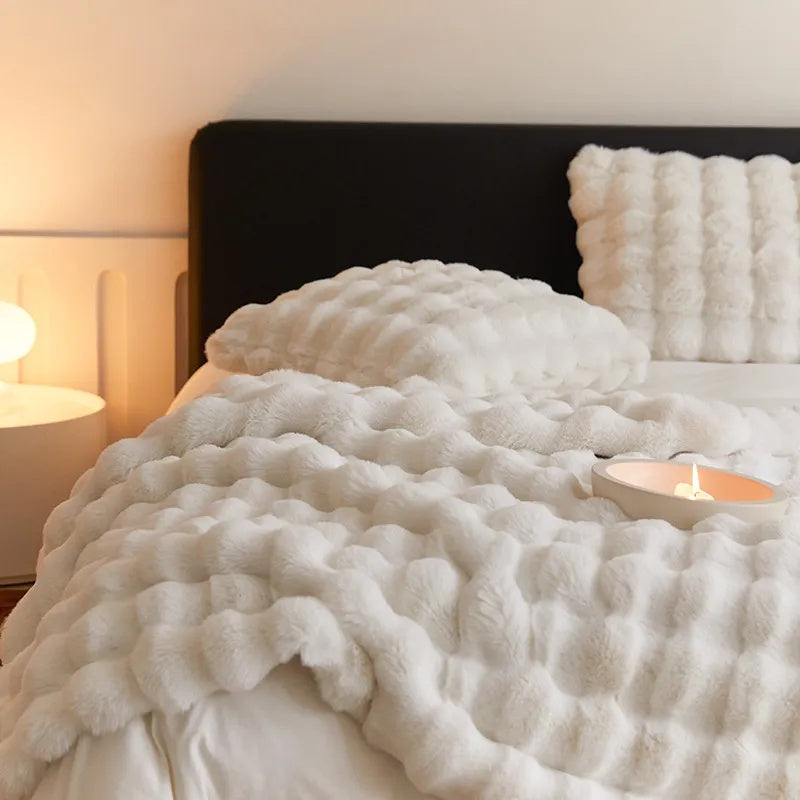 Plush Faux Rabbit Fur Throw Blanket – Double-Layered, Ultra-Soft & Lightweight for Couch, Bed & Travel | Thomler