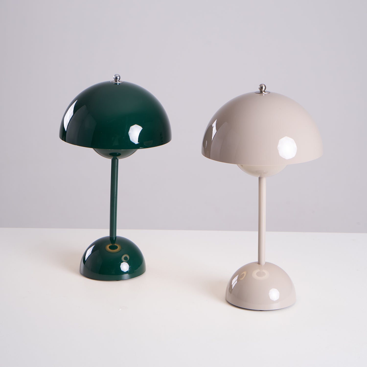 Desk Lamp Metal 6.3 in Rechargeable Tri-Color Small Table Light | Thomler