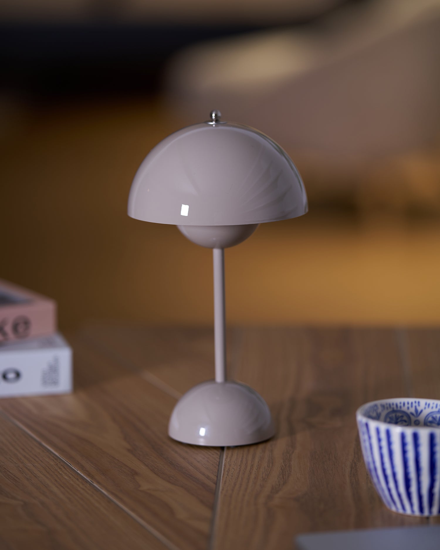 Desk Lamp Metal 6.3 in Rechargeable Tri-Color Small Table Light | Thomler