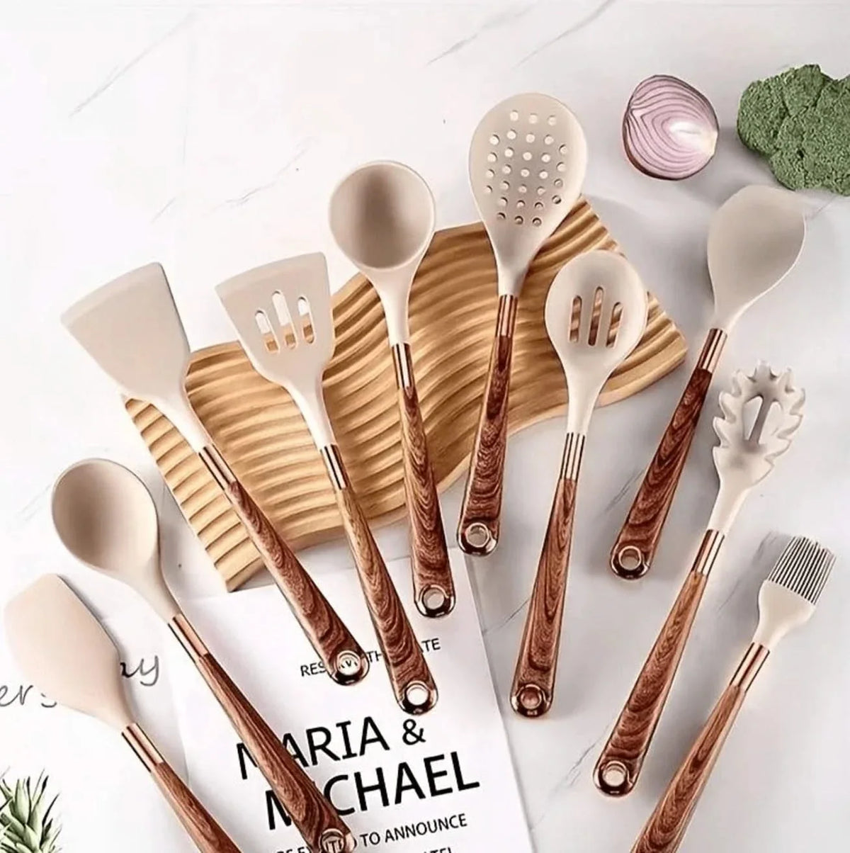 10-Piece Heat-Safe Cooking Tool Set with Wood-Tone Handles & Storage Holder | Thomler
