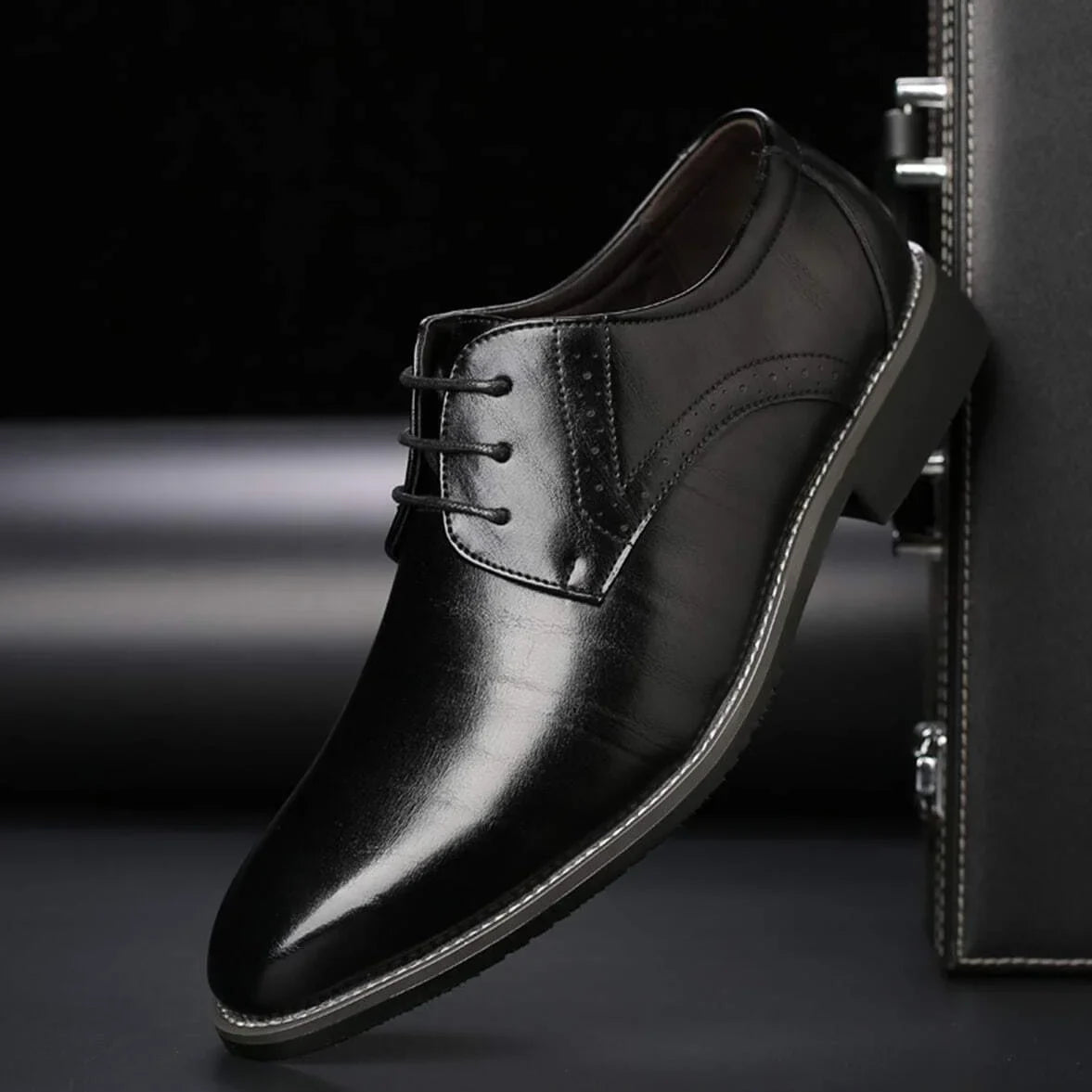 Classic Wingtip Derby Dress Shoes for Men – Perforated Leather Business Oxfords for Suits, Work & Weddings | Thomler