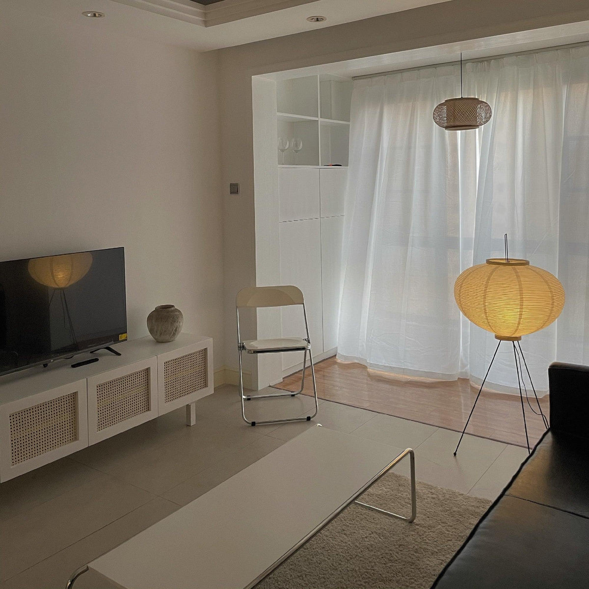 Akari Floor Lamp 47 in Mulberry Paper White Indoor Ambient Lighting Decorative Sculpture | Thomler