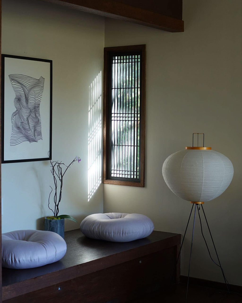 Akari Floor Lamp 47 in Mulberry Paper White Indoor Ambient Lighting Decorative Sculpture | Thomler