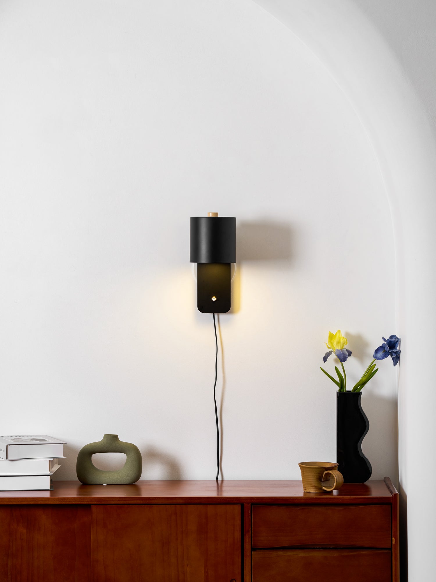 Rotatable Cylinder Plug-In Wall Lamp 11.8 in Metal Indoor Bedroom Living Room LED Edison Light White Grey Green Black | Thomler