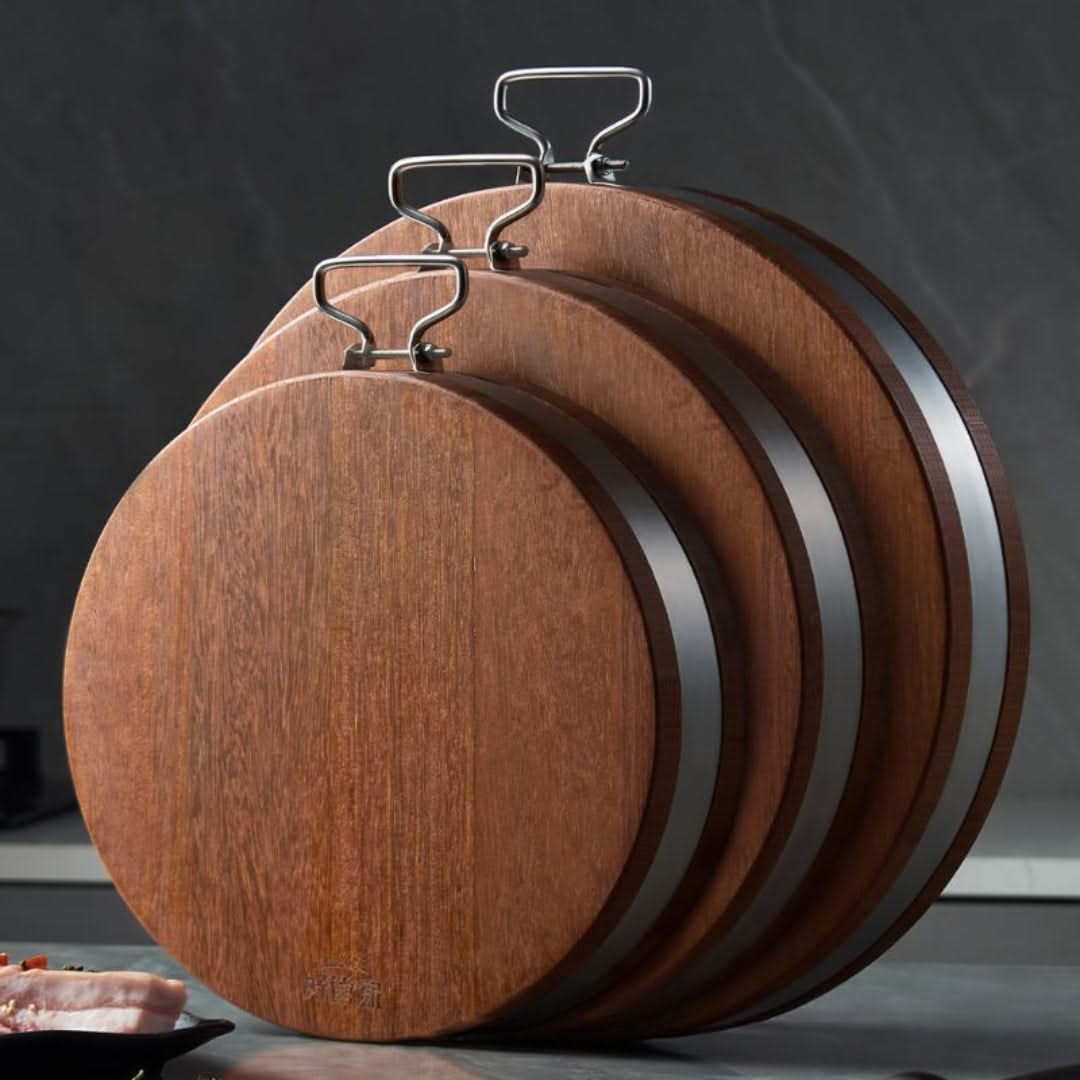 Circular Bamboo Cutting Board with Steel Rim & Handle for Daily Meal Prep, Reversible Kitchen Worksurface, Natural Wood Finish | Thomler
