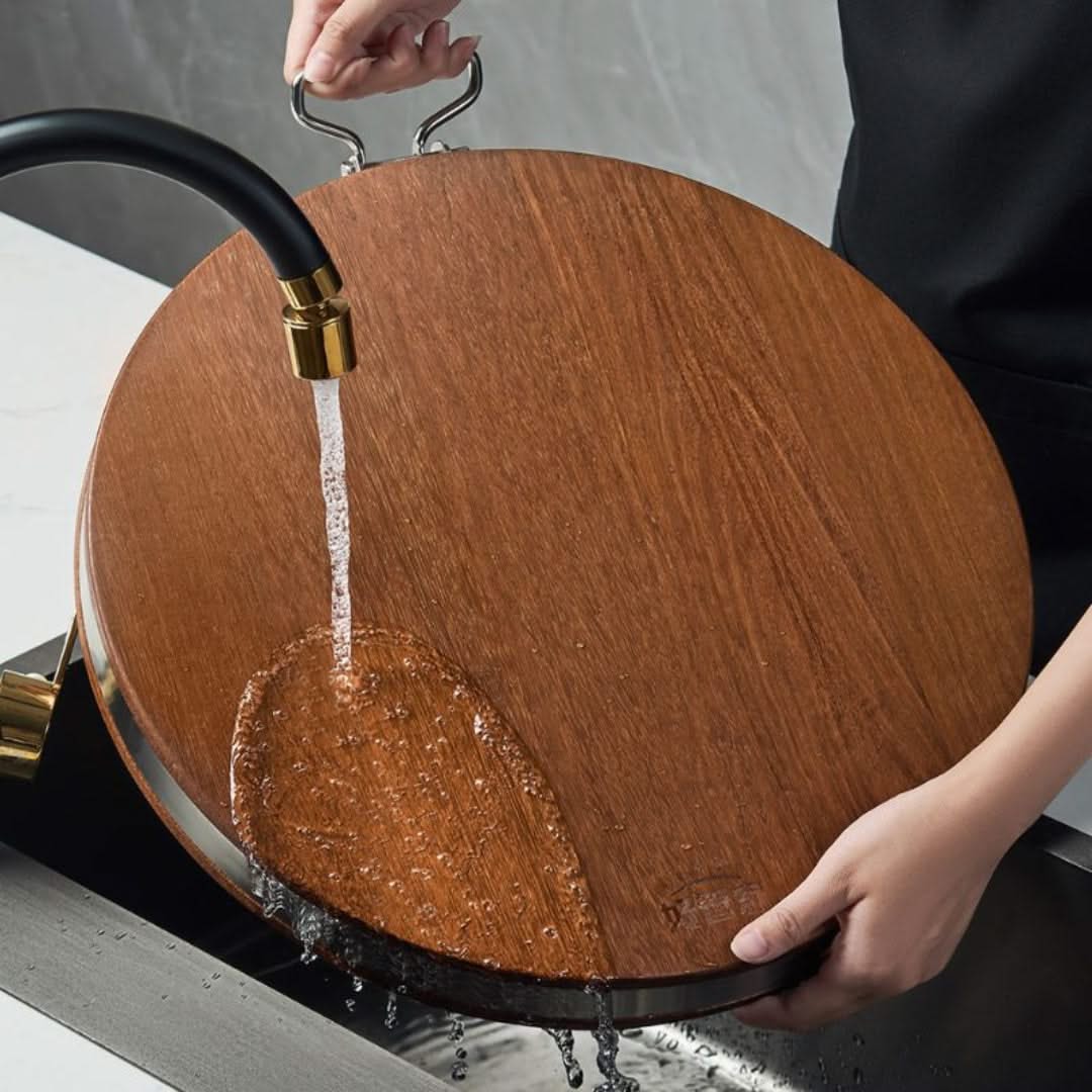 Circular Bamboo Cutting Board with Steel Rim & Handle for Daily Meal Prep, Reversible Kitchen Worksurface, Natural Wood Finish | Thomler