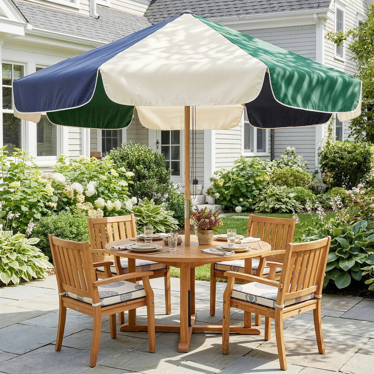 7.5 ft Two-Tone Patio Umbrella with Rope Pulley System – Wood-Look Pole, UPF 30+ Sun Protection for Deck, Garden, Beach | Thomler