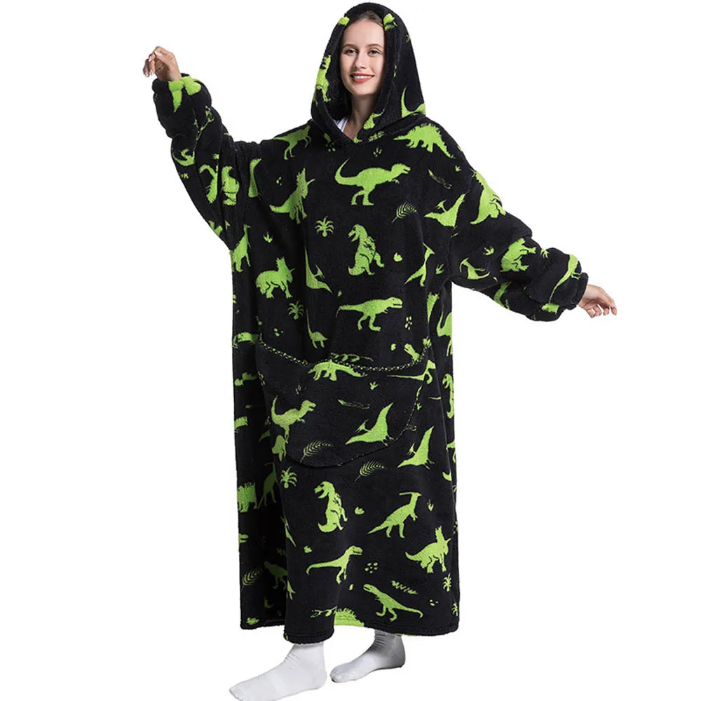 Oversized Wearable Throw with Sleeves – Ultra-Plush Hooded Wrap for All-Day Comfort – Sherpa Fleece Loungewear for Men & Women | Thomler