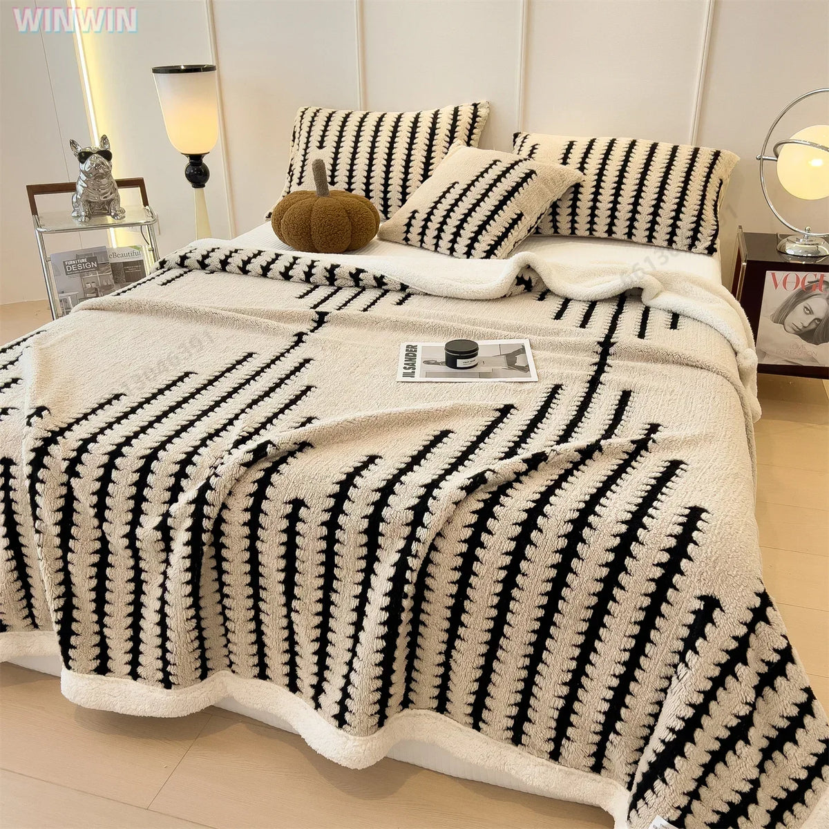 Reversible Sherpa Fleece Throw Blanket with Geometric Stripes for Couch, Bed & Bedroom – Ultra Soft Double-Sided Comfort Layer for Living | Thomler