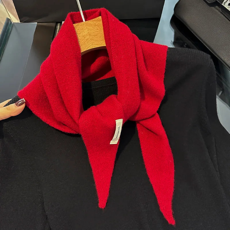 Pure Wool Triangle Scarf for Women – Oversized Warm Wrap Shawl in Solid Colors for Fall & Winter | Thomler