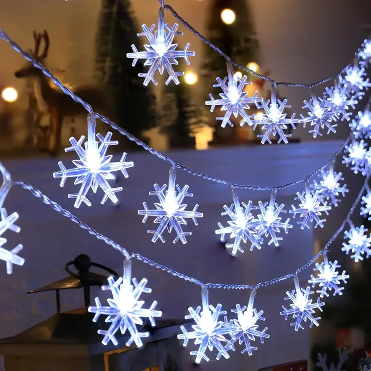 1pc LED Kerstsneeuwvlok Lichtslinger Binnen en buiten Hangende decoratieve verlichting Fee Sfeerlamp voor tuinfeest