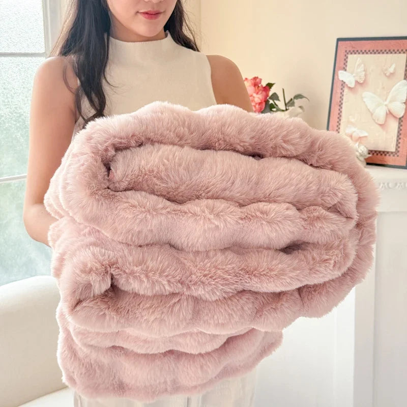Double-Layer Plush Throw Blanket – Ultra-Soft Faux Rabbit Fur – Versatile for Couch, Bed, Picnic & Office | Thomler