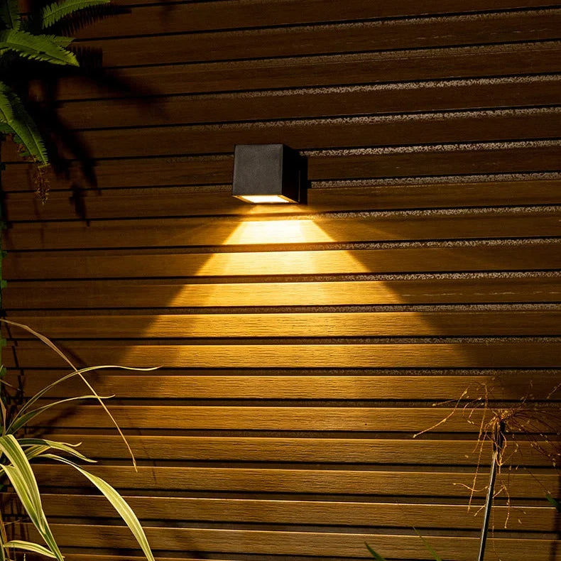 Compact Solar-Powered Wall Sconce for Outdoor Fence & Patio Lighting | Thomler