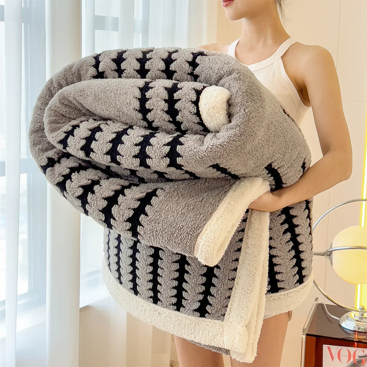 Reversible Sherpa Fleece Throw Blanket with Geometric Stripes for Couch, Bed & Bedroom – Ultra Soft Double-Sided Comfort Layer for Living | Thomler