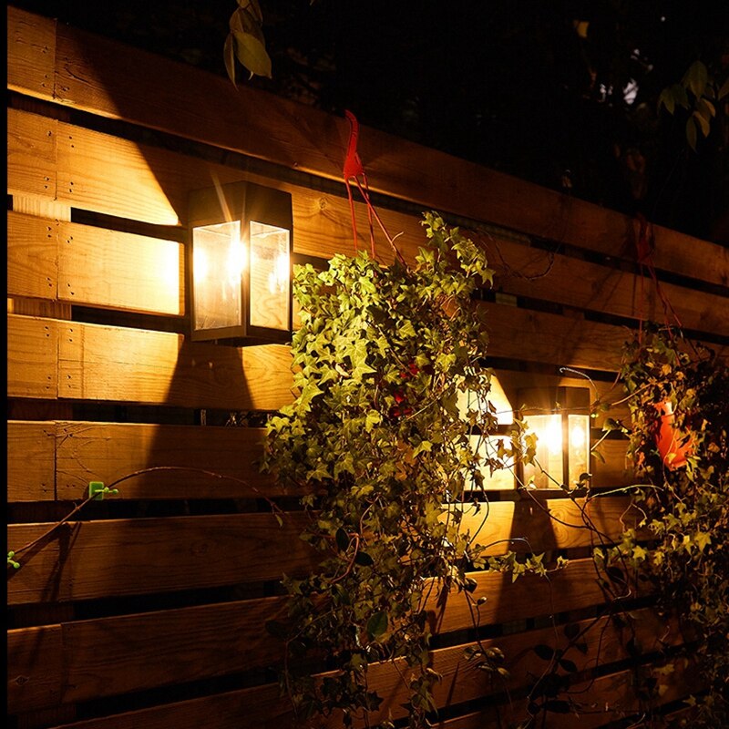Solar Fence Light with Dusk-to-Dawn Sensor for Outdoor Pathways | Thomler
