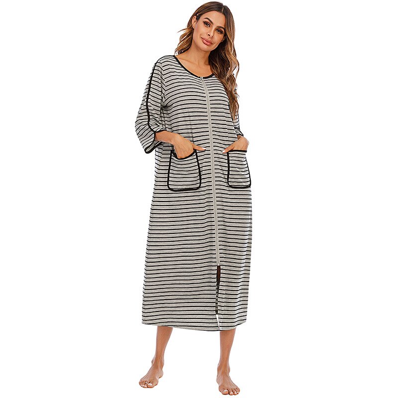 Zip-Front Hooded Bathrobe for Women – Soft Fleece Robe with Pockets & Full Zipper – Cozy Loungewear for Home, After Shower, Maternity | Thomler