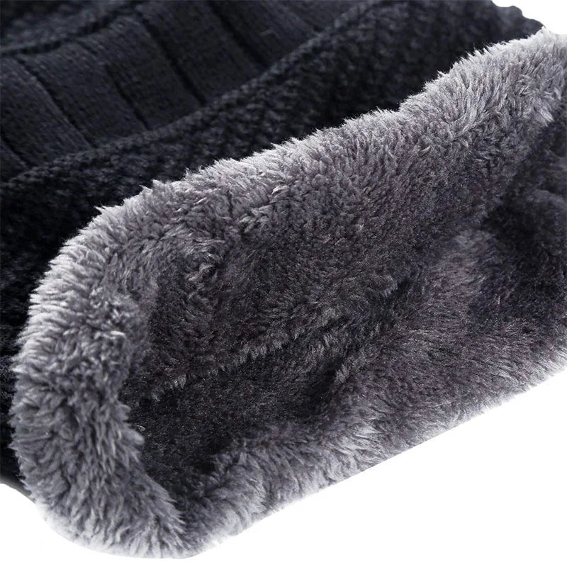 Cuffless Winter Beanie – Thick Knit Skullcap for Men & Women, Windproof Cold Weather Hat for Skiing Outdoors | Thomler