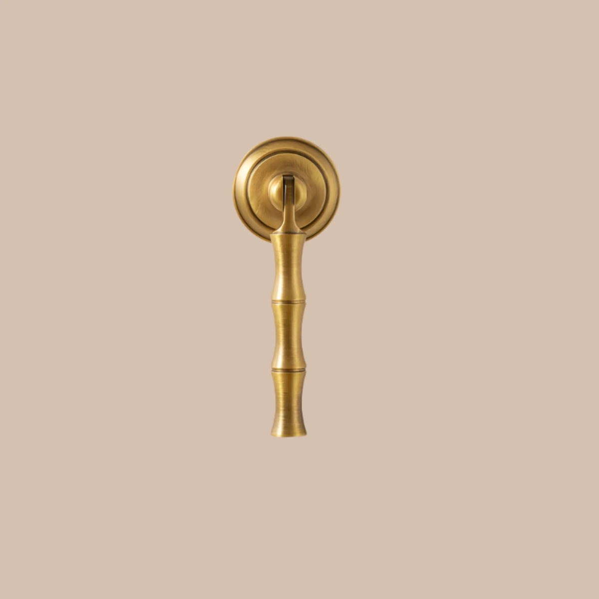 Vintage Teardrop Cabinet Pull – Antique Brass Finish for Drawers, Dressers & Cabinets | Thomler