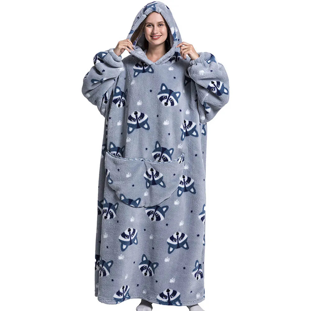 Oversized Wearable Throw with Sleeves – Ultra-Plush Hooded Wrap for All-Day Comfort – Sherpa Fleece Loungewear for Men & Women | Thomler