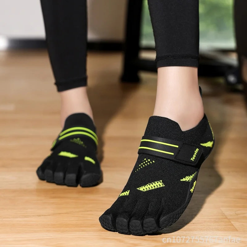 Unisex Separated-Toe Athletic Shoes for Yoga Gym CrossFit Training Barefoot-Feel Grip Soles Low-Top Sneakers for Men Women | Thomler