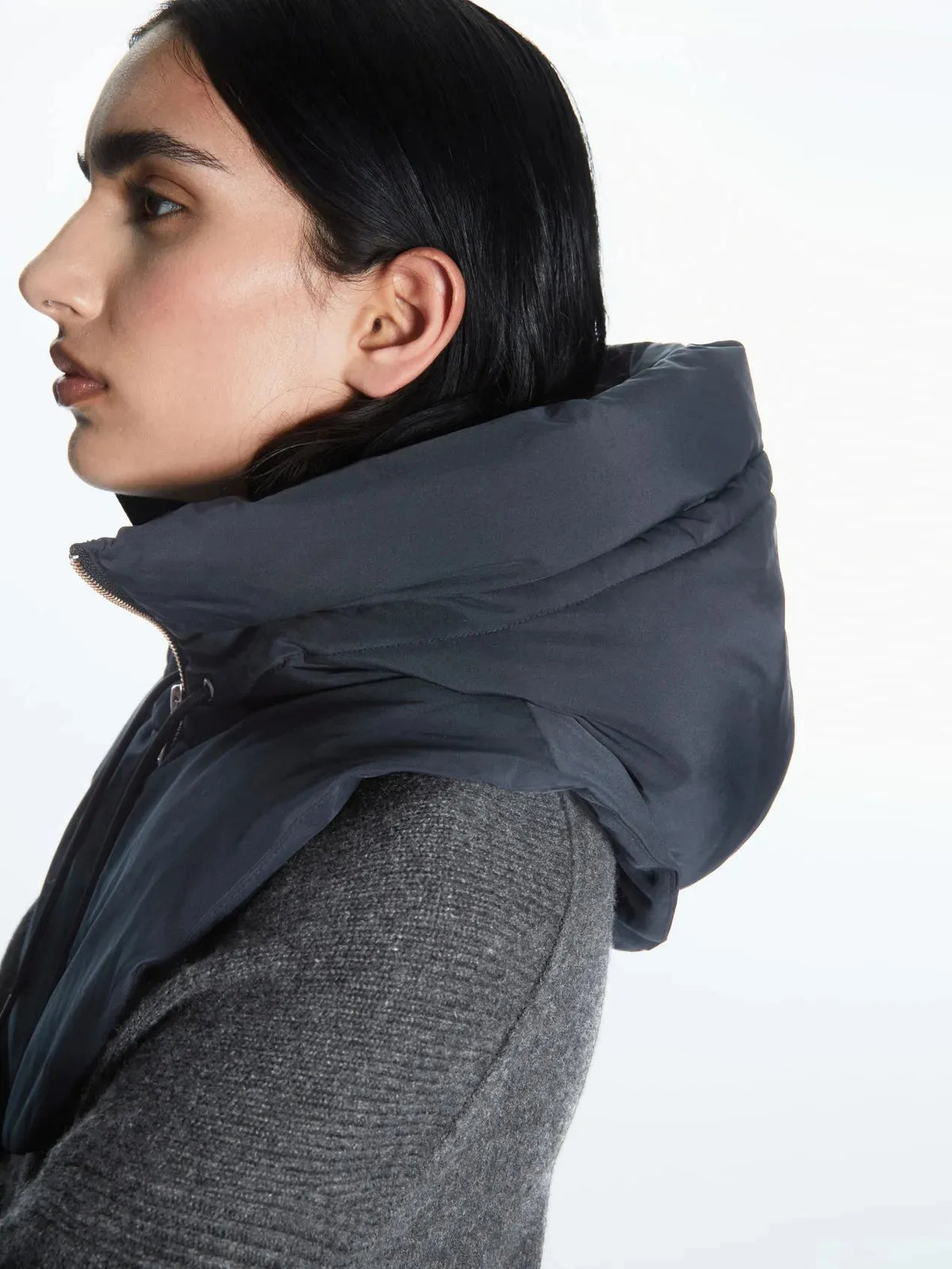 Hooded Infinity Scarf with Zip – Lightweight Down Neck Warmer for Women | Thomler