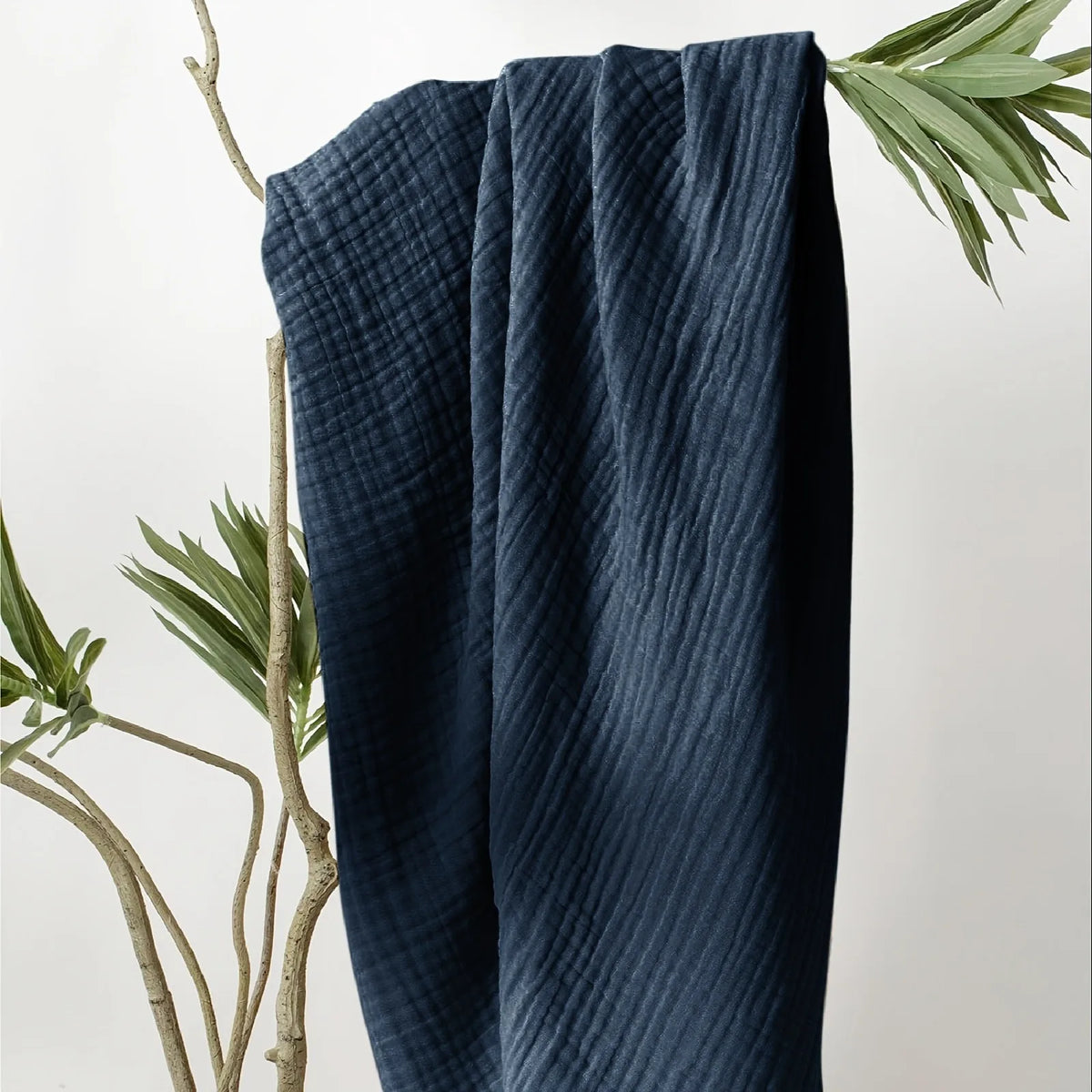 Six-Layer Gauze Throw – All-Season Breathable Cotton Coverlet for Couch, Bed & Travel | Thomler