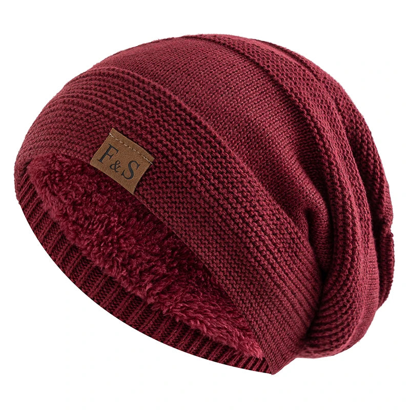 Relaxed Fit Knit Beanie with Plush Fleece Lining for Men & Women – Cold-Weather Slouch Cap with Badge Detail | Thomler