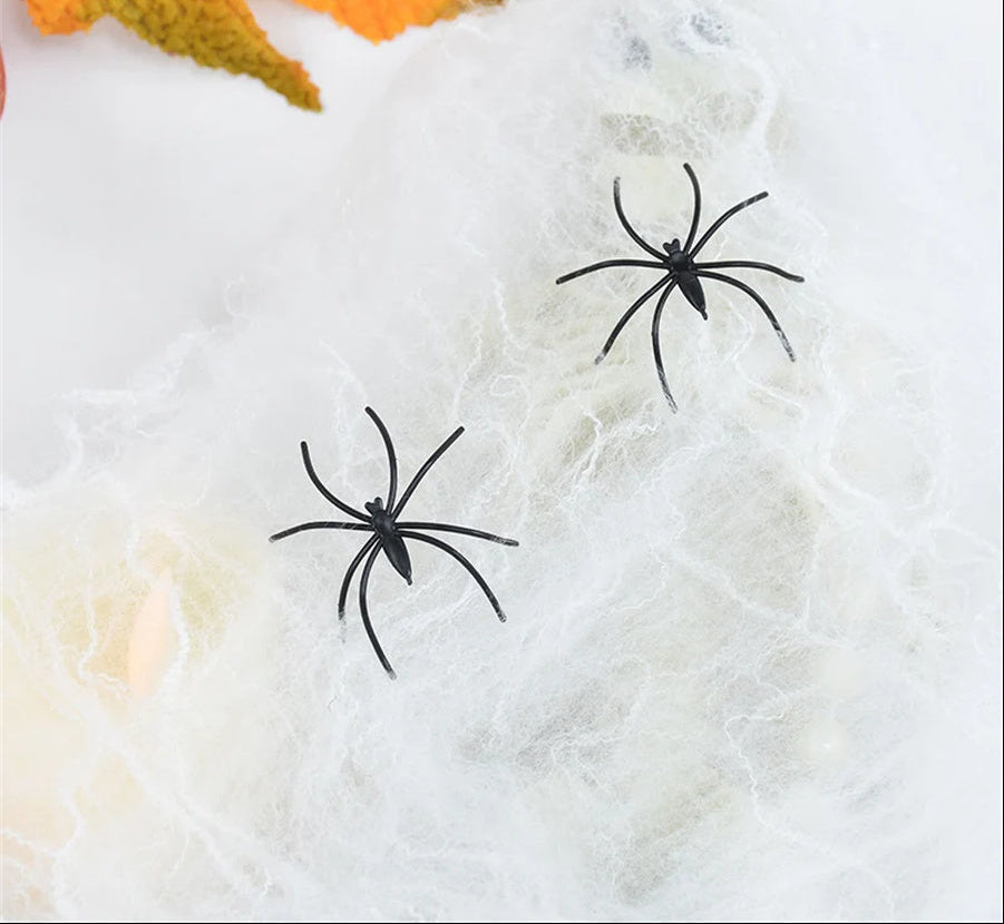 Expandable Spiderweb Decoration – Stretchable Cotton Filler for Eerie Indoor & Outdoor Halloween Setups | Thomler