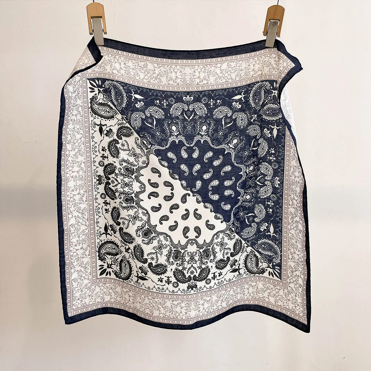 Lightweight Bandana Square Headscarf for Women – Versatile Neck & Hair Wrap in Printed Designs | Thomler