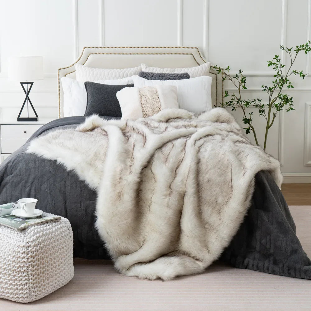 Throw Blanket Faux Fur 80 in x 60 in Luxury Living Room Sofa Bed Decorative Cozy Throw | Thomler