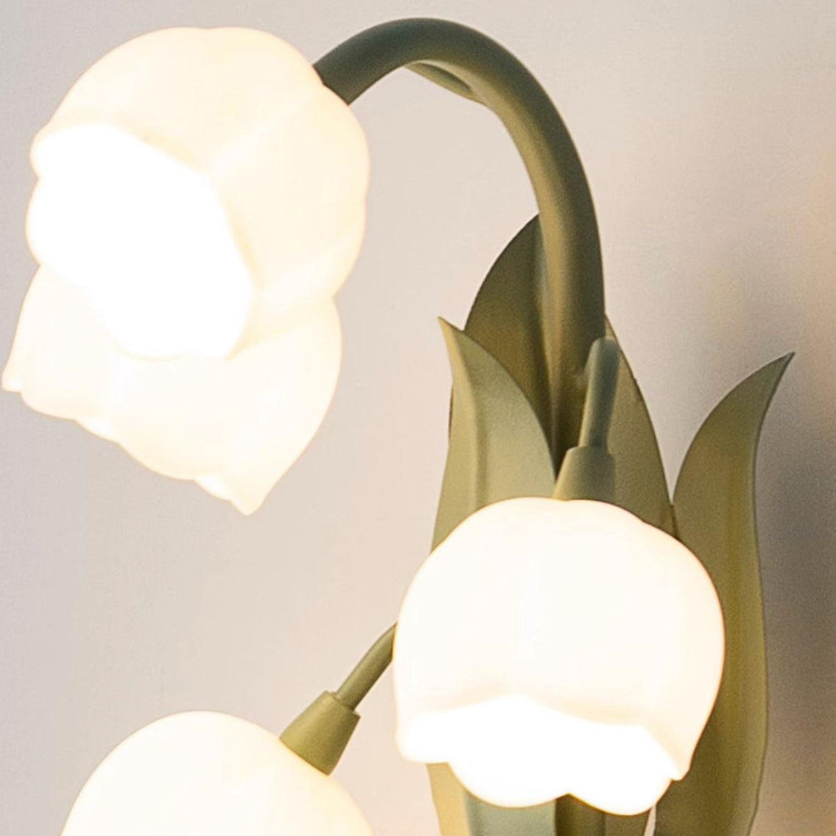 Botanical Leaf Accent Sconce with Orchid-Inspired Design for Bedroom & Hallway | Indoor Hardwired Fixture for Living Spaces | Metal & | Thomler