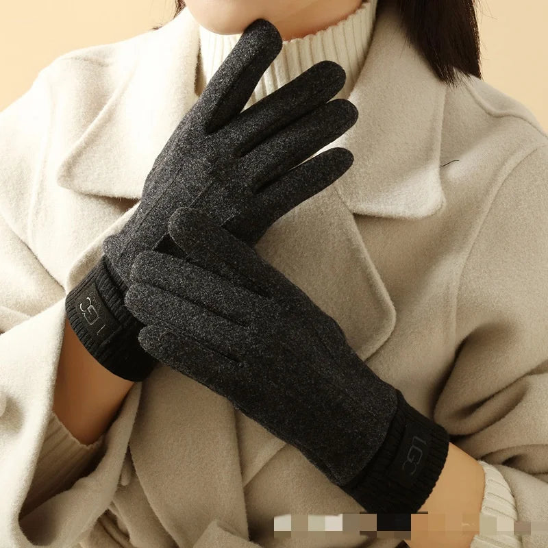 Soft Fleece-Lined Touchscreen Gloves for Women – Full-Finger Design for Cold Weather Cycling, Outdoor Activities & Everyday Warmth | Thomler
