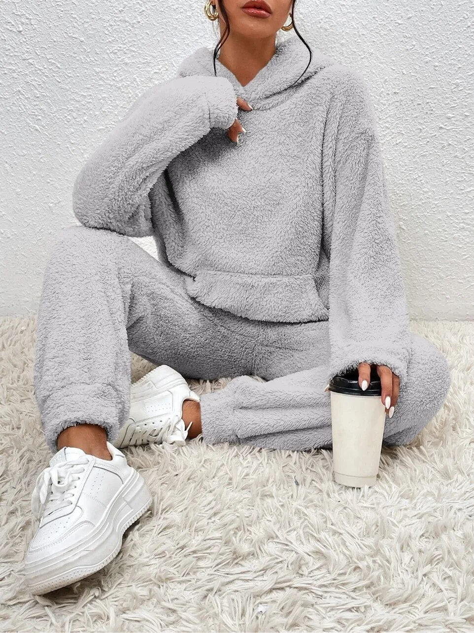 Hooded Teddy Fleece Loungewear Set for Women – Two-Piece Oversized Sweatsuit with Pocket – Cozy Winter Homewear Outfit | Thomler