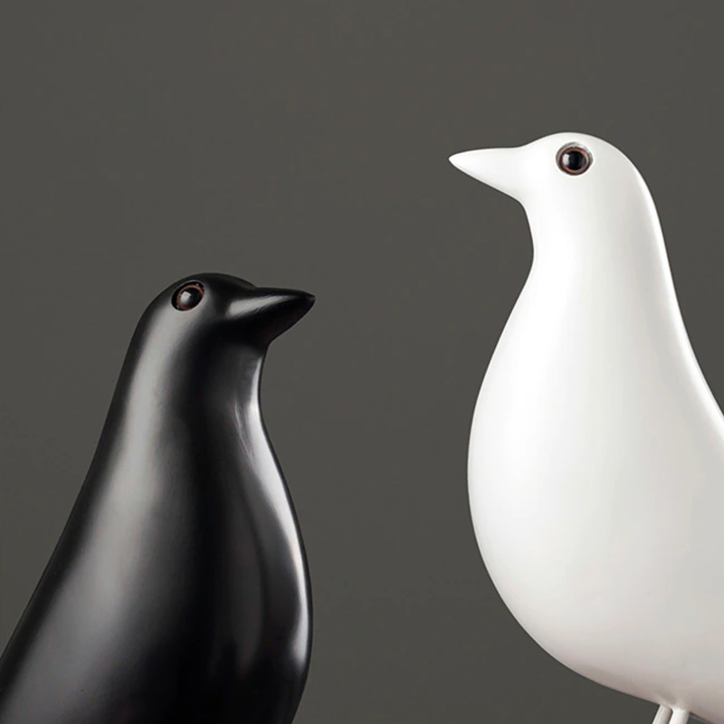 Minimalist Wooden Bird Sculpture – Decorative Home Accent for Modern Shelves & Windowsills | Thomler