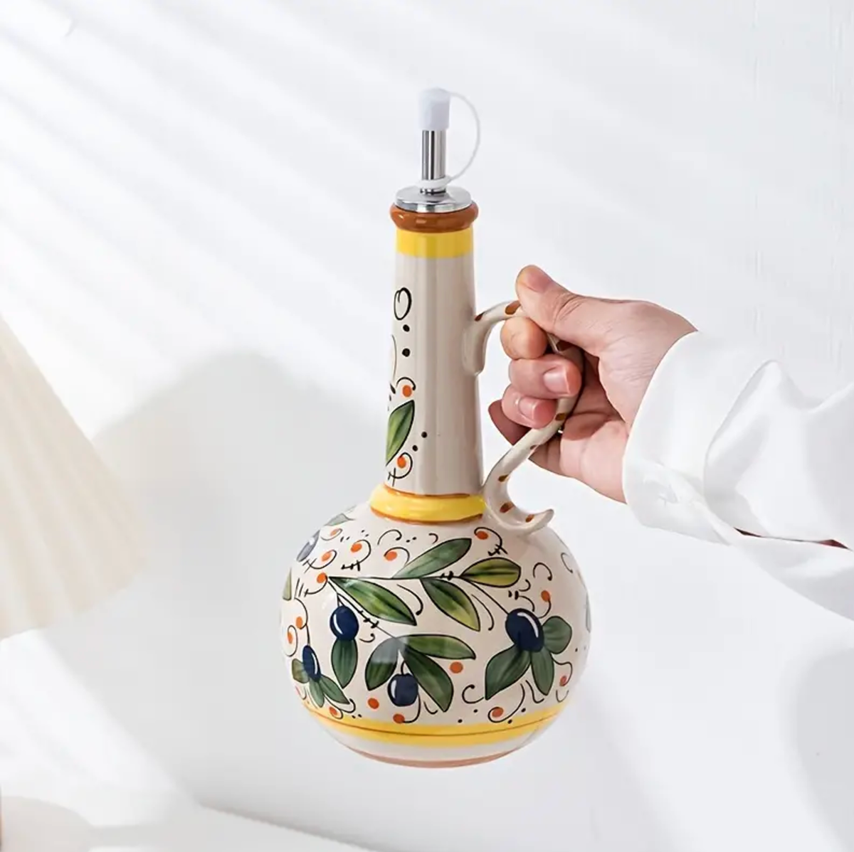 Hand-Painted Ceramic Oil Bottle with Stainless Steel Pourer – 24 oz Capacity | Thomler
