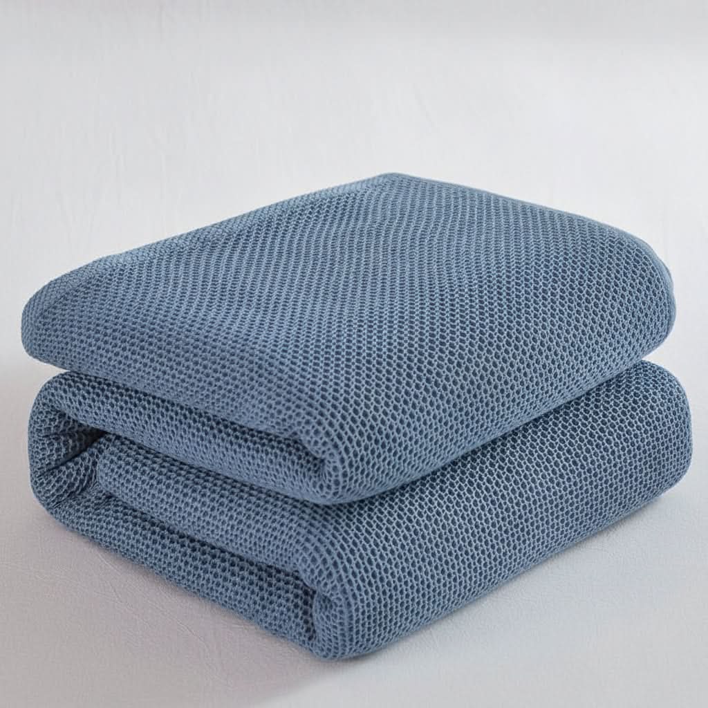 Airy Cotton-Blend Throw with Tassels – Year-Round Comfort for Couch, Bed & Chair | Thomler