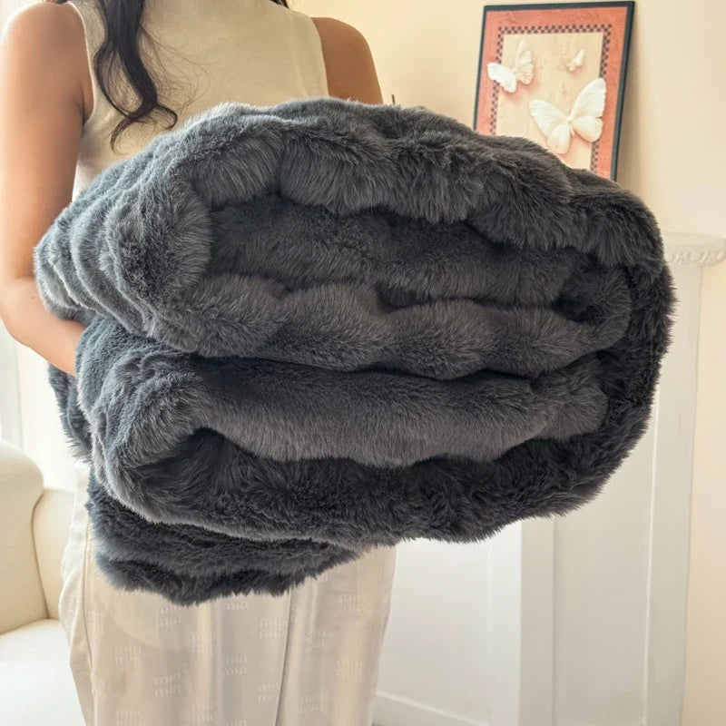 Double-Layer Plush Throw Blanket – Ultra-Soft Faux Rabbit Fur – Versatile for Couch, Bed, Picnic & Office | Thomler