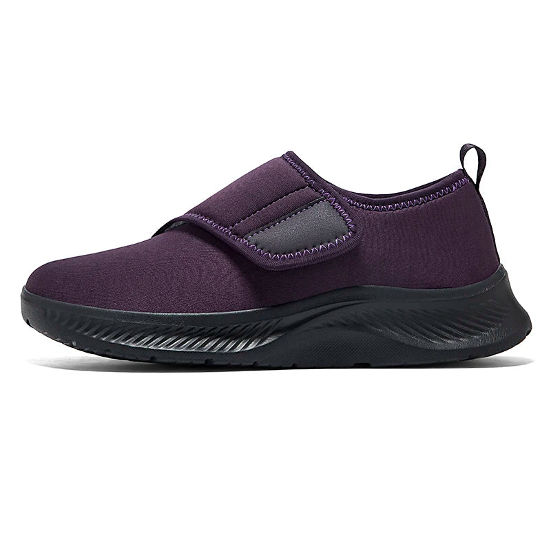 Adjustable Comfort Slippers for Swollen Feet – Hook-and-Loop Indoor Footwear with Plush Lining & Open Design for Bunions | Thomler