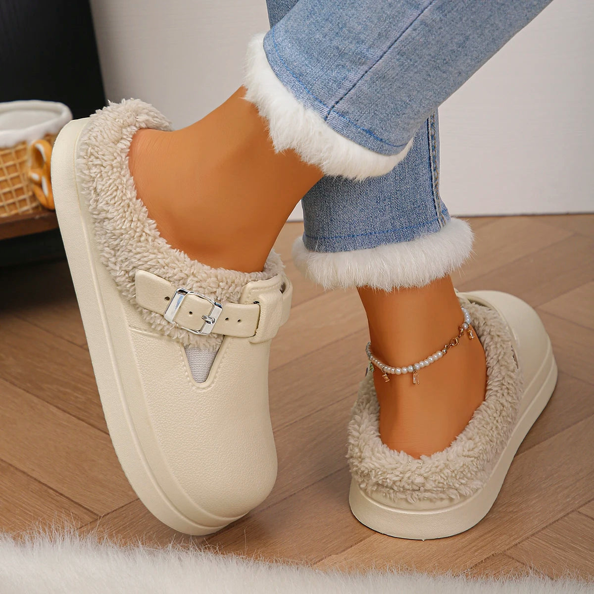 Cushioned Platform House Slippers for Women – Cozy Faux-Fur Indoor Slides with Buckle Detail & Non-Slip Sole | Thomler