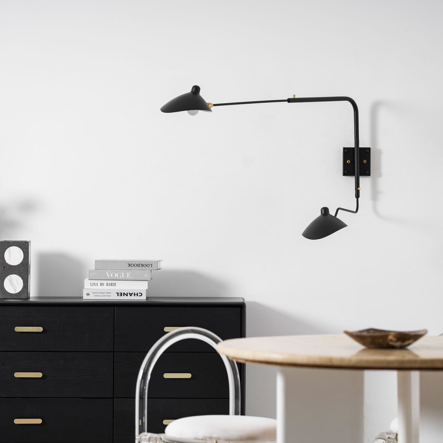 One-Arm Adjustable Wall Sconce 47–55 in Metal LED Indoor Lighting Modern Design | Thomler