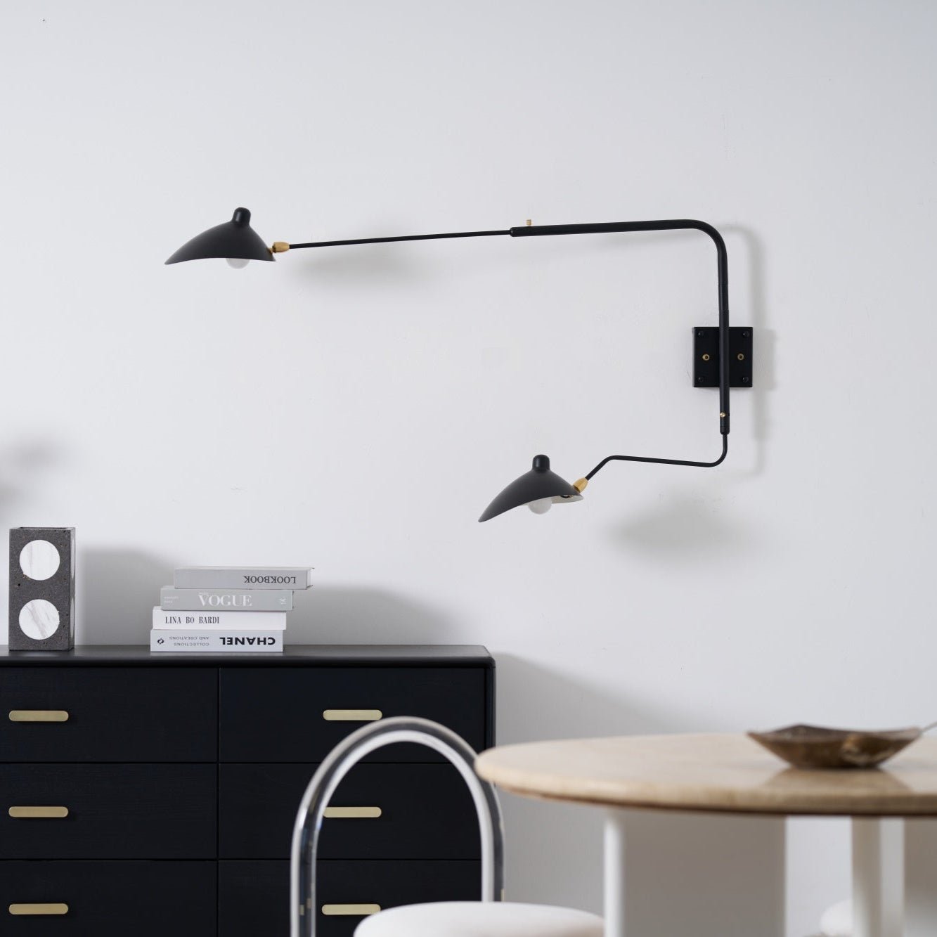 One-Arm Adjustable Wall Sconce 47–55 in Metal LED Indoor Lighting Modern Design | Thomler