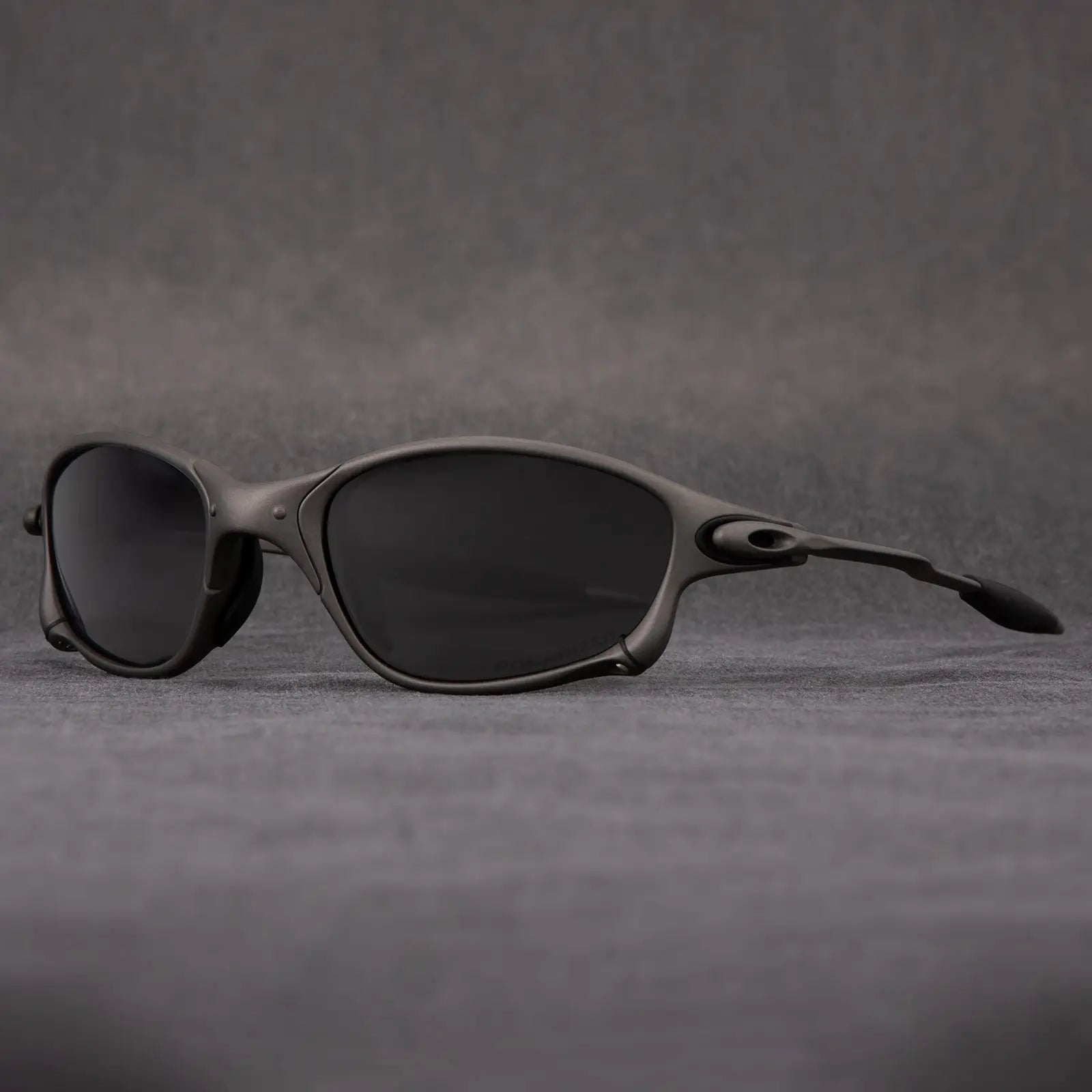 Polarized Sport Sunglasses with Red Mirror Lenses - Lightweight Aluminum Frame for Driving, Cycling & Outdoor Activities | Thomler