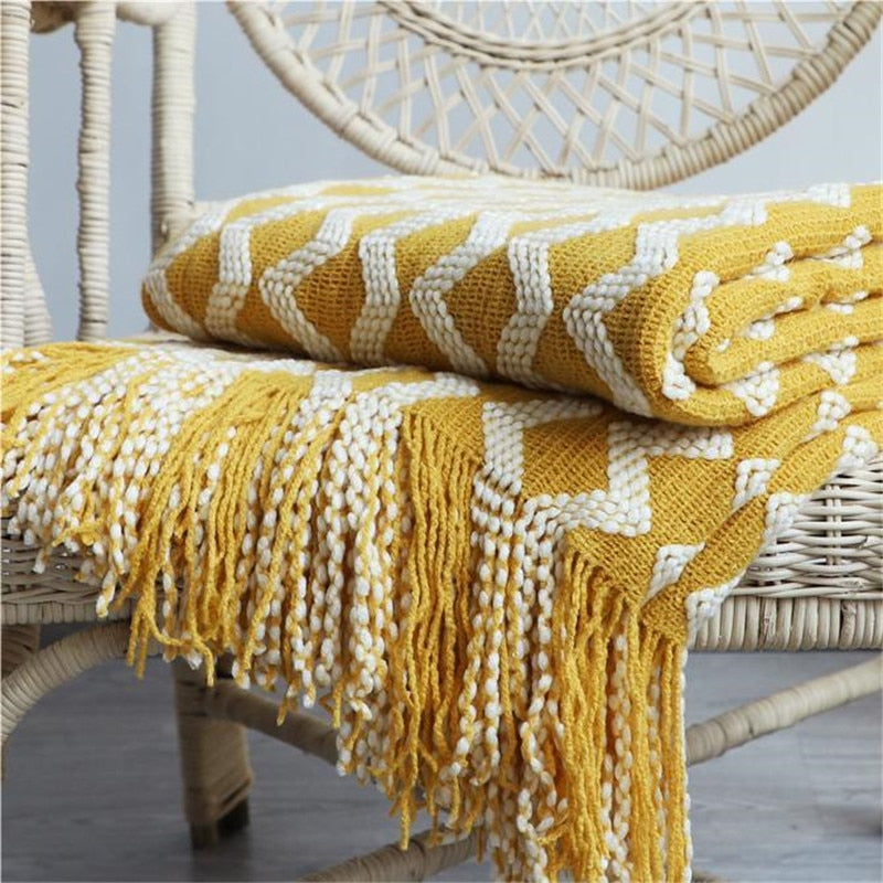 Yellow Checkered Boho Area Rug – Soft Wool Bedroom Floor Mat for Year-Round Comfort & Style | Thomler